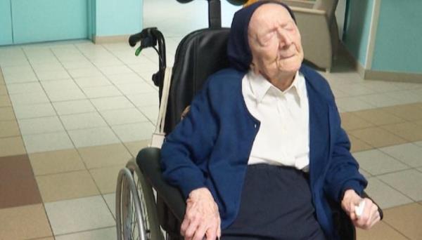 世界上最长寿的人，法国修女安德烈去世，享年118岁
